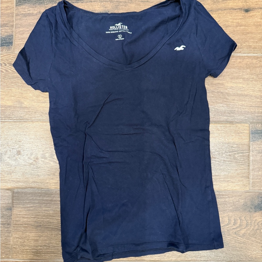Hollister Women's Navy V-Neck Top